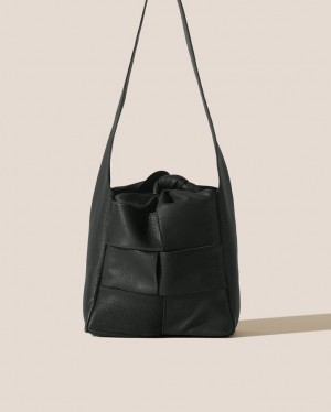 Hereu Bena Interlaced Women's Shoulder Bag Black | NZ-46ZAKFSPX