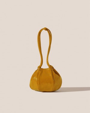 Hereu Globul Mini Crinkled Glossy Balloon-shaped Women's Crossbody Bag Yellow | NZ-03QNXRGKF