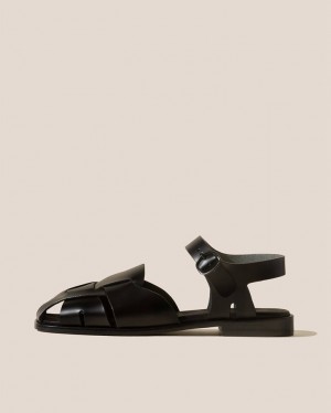 Hereu Pedra Squared Closed-toe Fisherman Men's Sandals Black | NZ-01COKBPUY