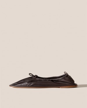 Hereu Puntera Pleated-toe Women's Flats Dark Brown | NZ-52HDGENMC