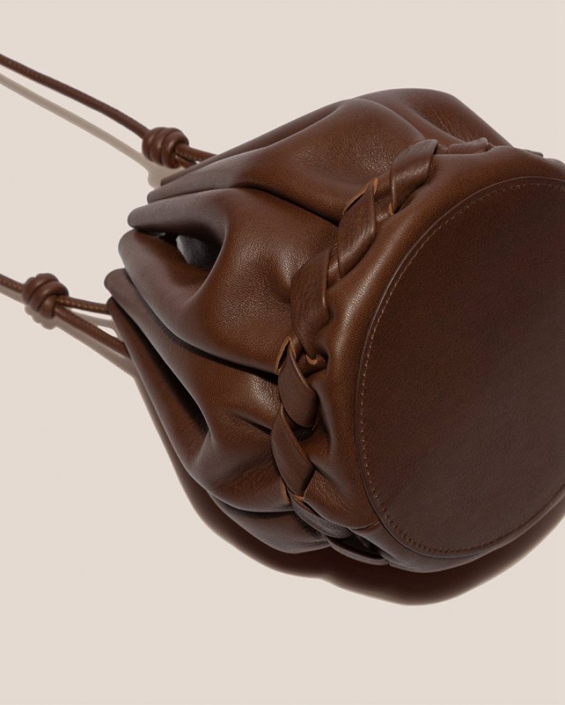 Hereu Molina Crossbody Men's Bucket Bag Dark Brown | NZ-40ONHVBAT