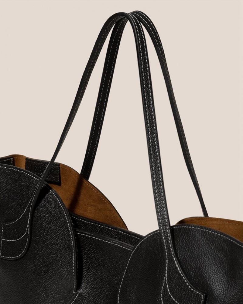 Hereu Sepal L Grainy Large Tulip Shape Zipped Women's Tote Bag Black | NZ-03DMEVSXR